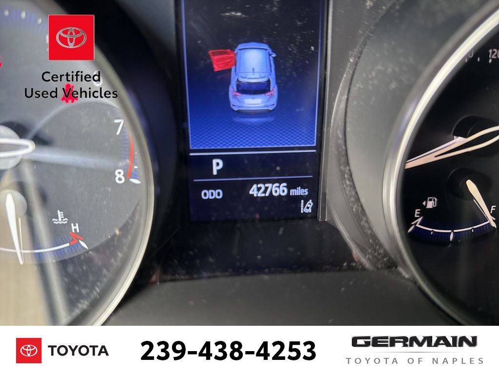 Used 2019 Toyota C-HR XLE FWD image 19