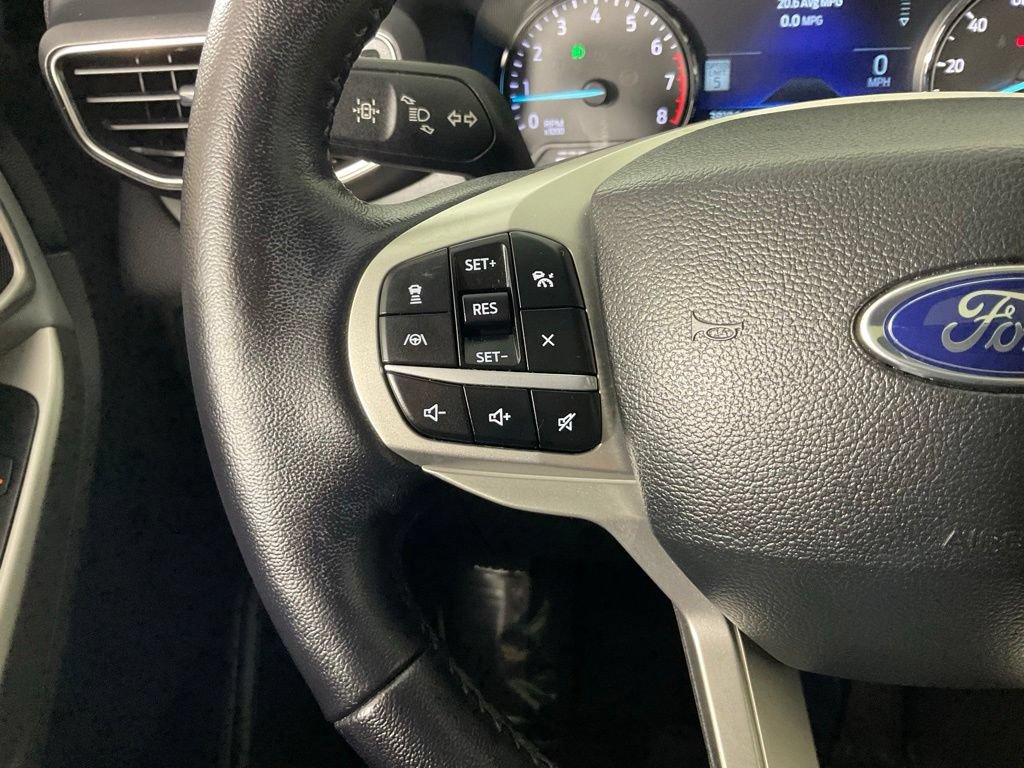Certified 2022 Ford Explorer XLT w/ Equipment Group 202A AWD/4WD image 26