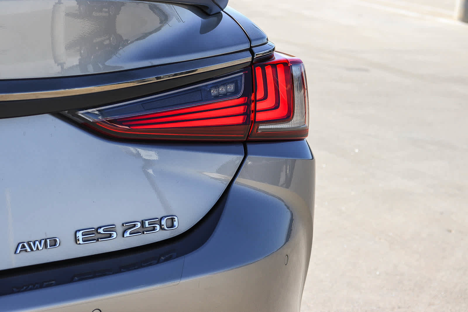Used 2021 Lexus ES 250 F Sport w/ Accessory Package 2 AWD/4WD image 12