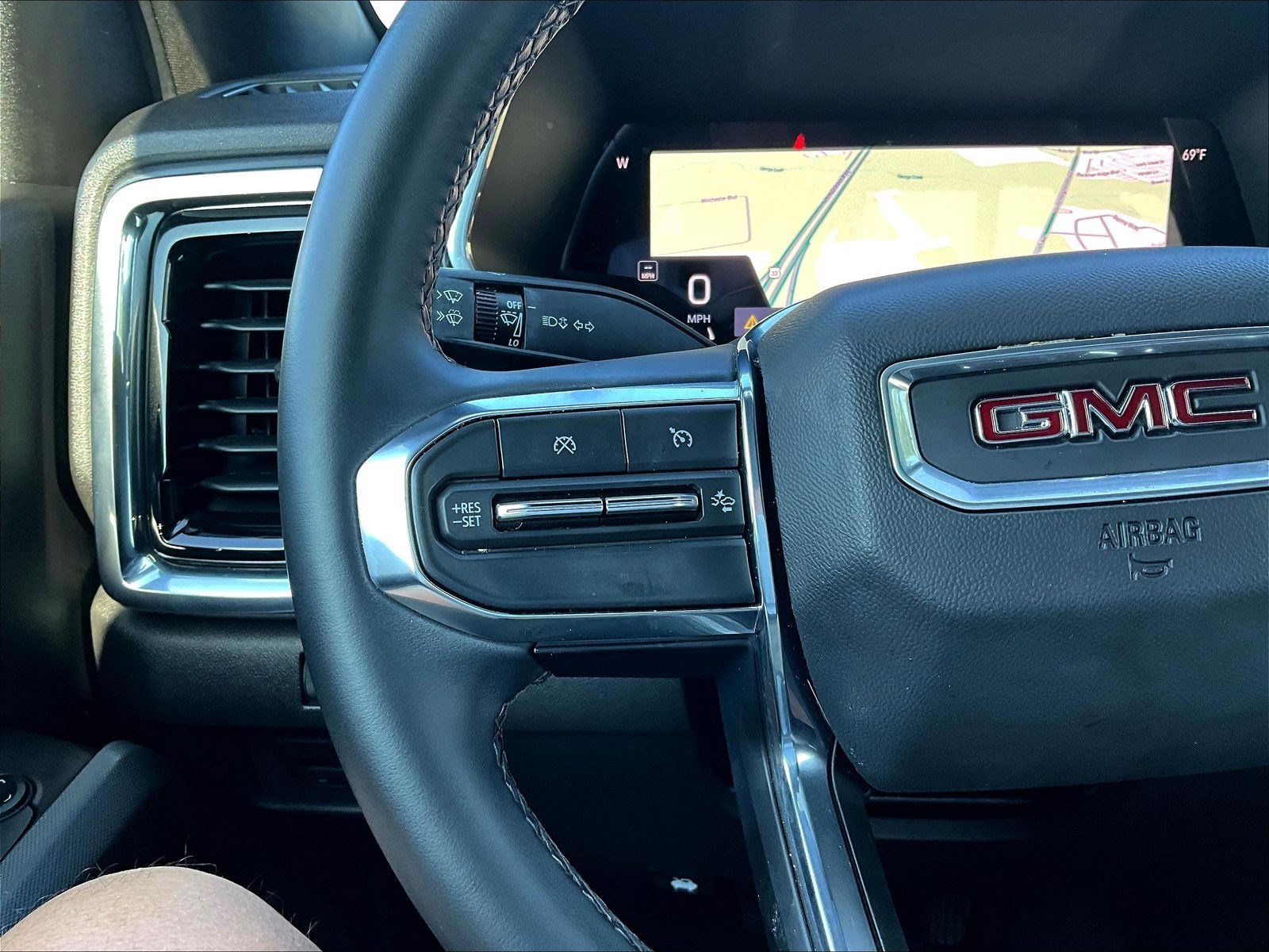 Used 2025 GMC Canyon Elevation w/ Convenience Package AWD/4WD image 12