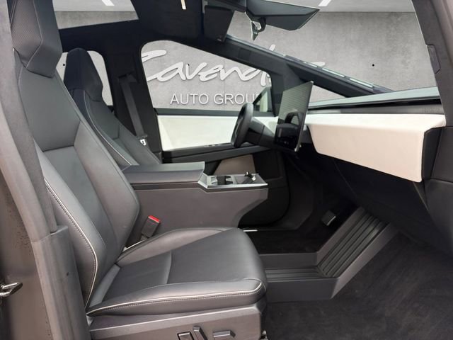 Used 2024 Tesla Cybertruck AWD Crew Cab image 24