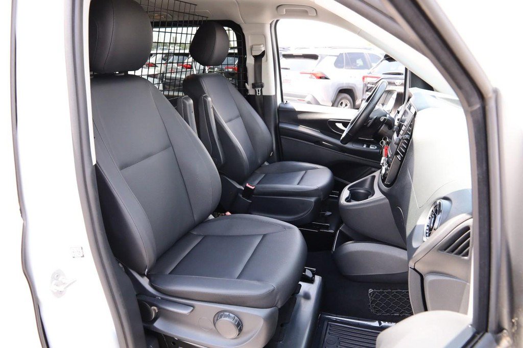 Used 2023 Mercedes-Benz Metris Passenger image 23