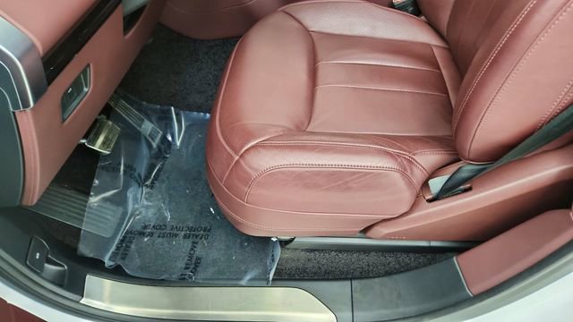 Used 2023 Land Rover Range Rover SE image 32