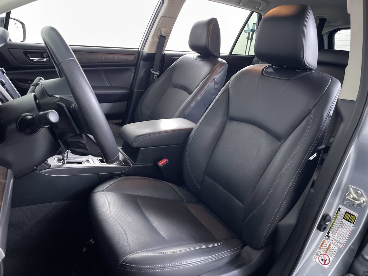 Used 2019 Subaru Outback 2.5i Limited AWD/4WD image 12