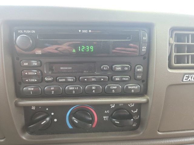 Used 2000 Ford Excursion Limited AWD/4WD image 17