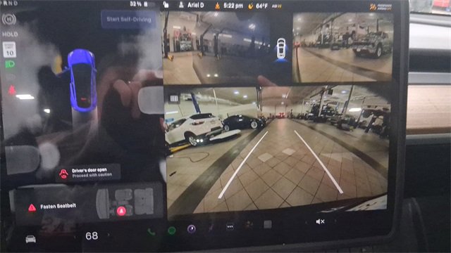 Used 2024 Tesla Model Y Performance image 27