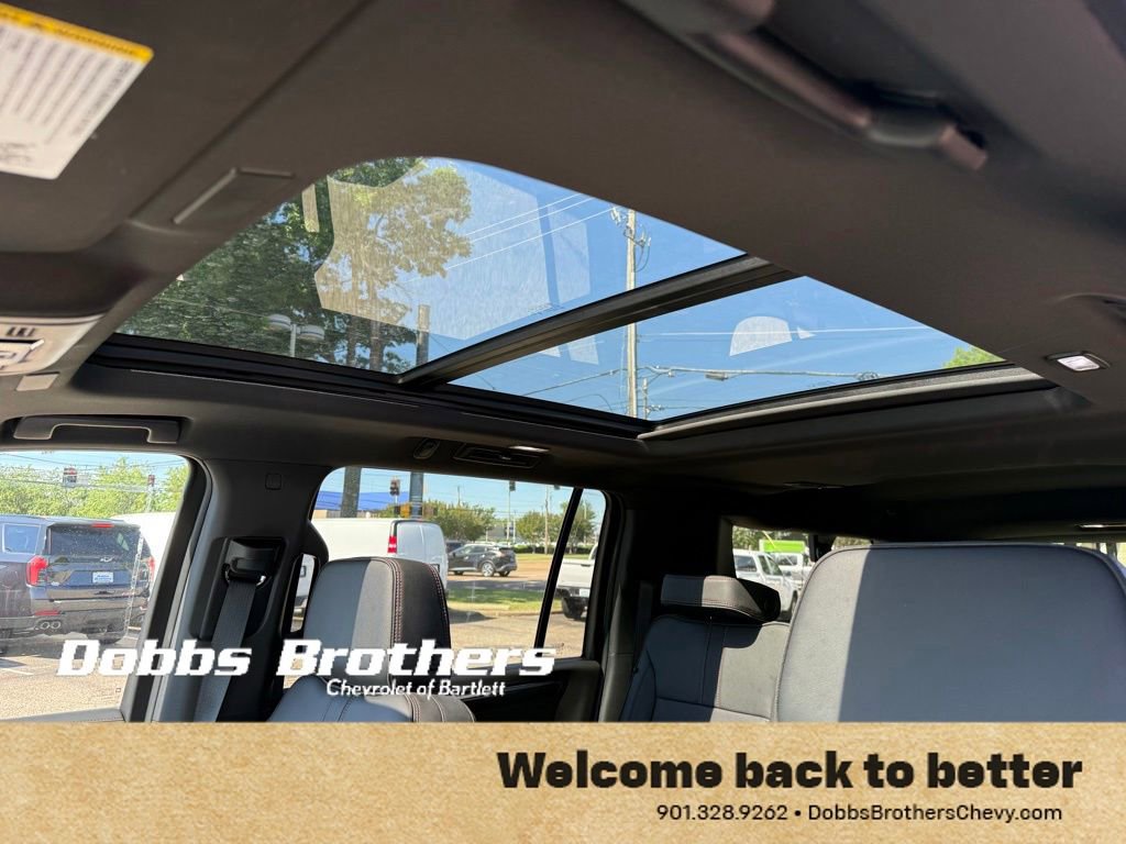 New 2026 Chevrolet Suburban RST w/ Comfort Package AWD/4WD image 26
