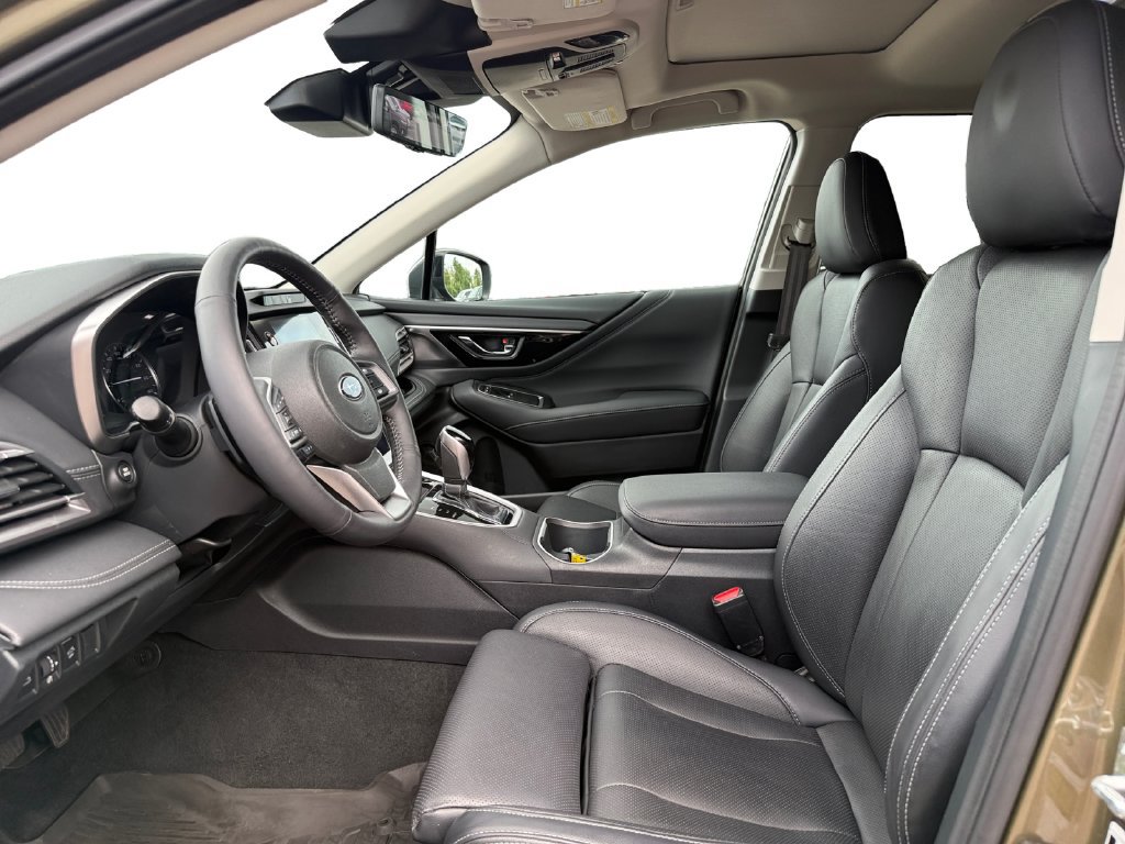 Used 2023 Subaru Outback Touring AWD/4WD image 22
