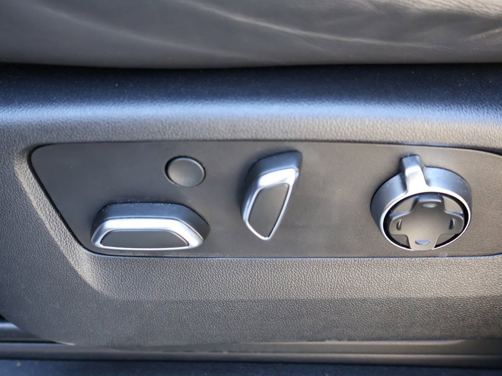 Used 2021 Cadillac Escalade Premium Luxury Platinum image 41