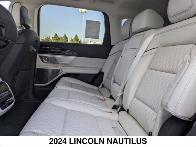 New 2024 Lincoln Nautilus Black Label image 12