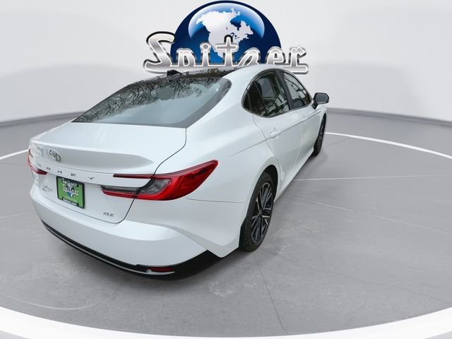 Used 2025 Toyota Camry XLE image 9