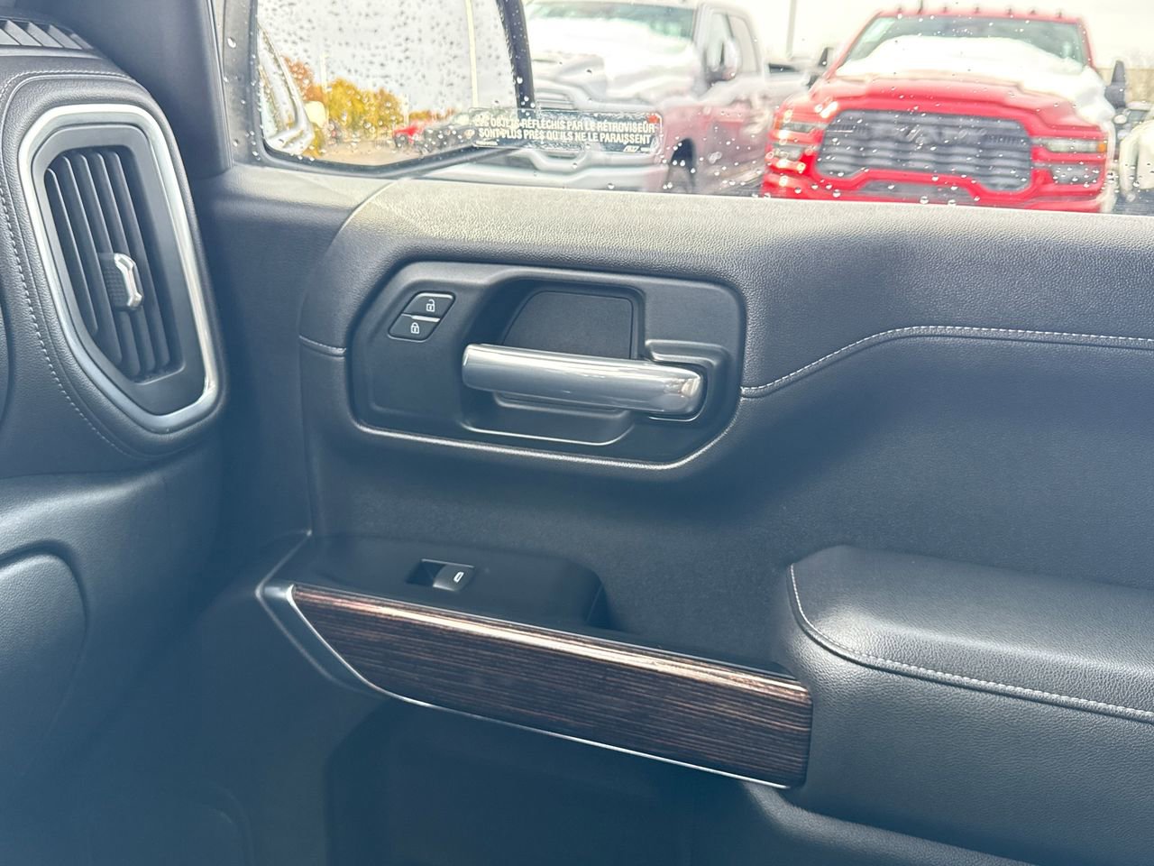 Used 2019 GMC Sierra 1500 SLE image 21