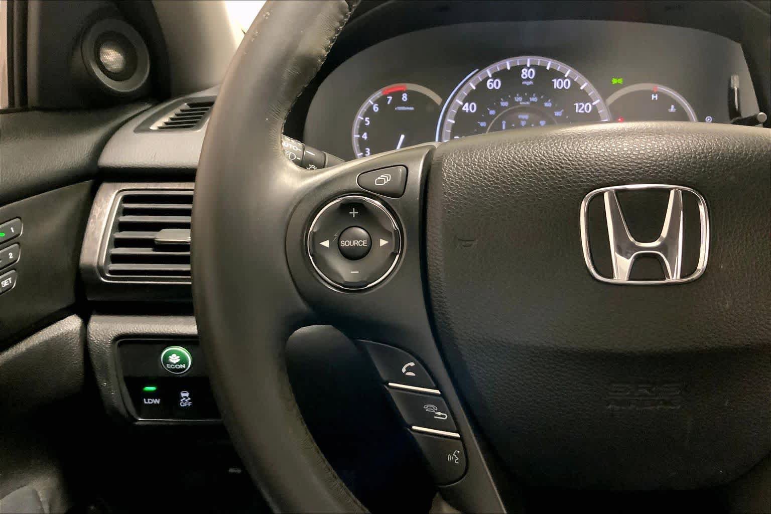 Used 2015 Honda Accord EX-L image 23