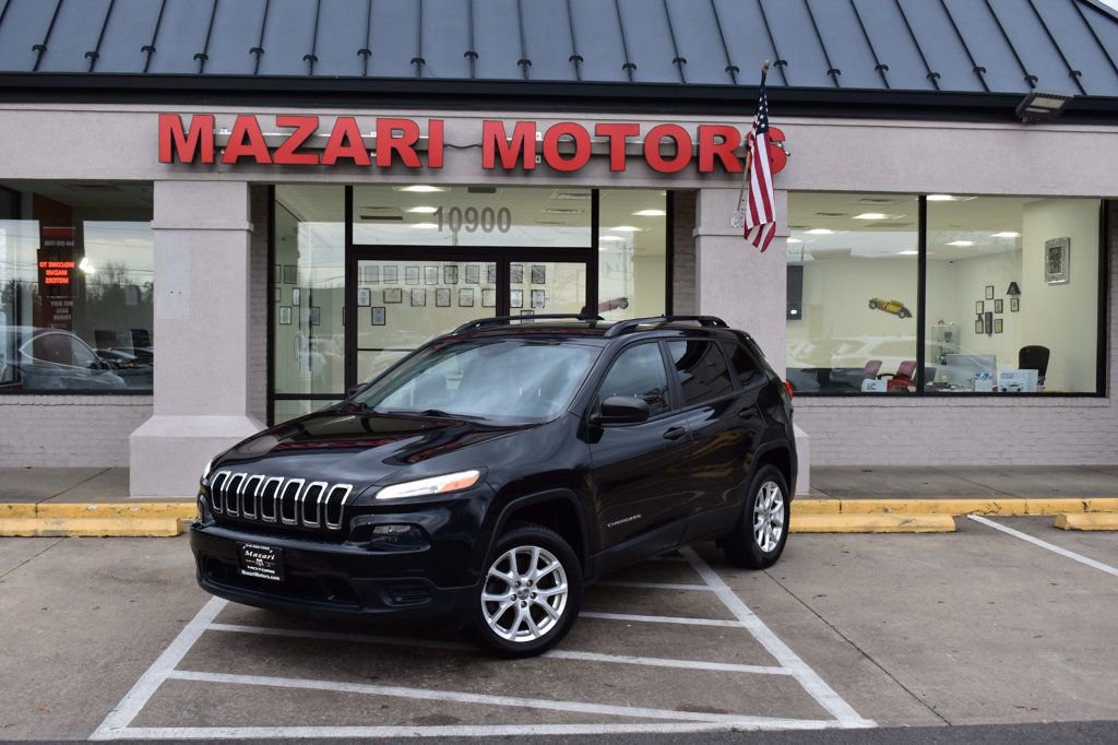 Used 2016 Jeep Cherokee Sport image 2