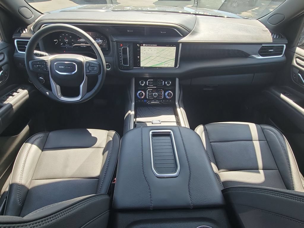 Used 2023 GMC Yukon Denali AWD/4WD image 20