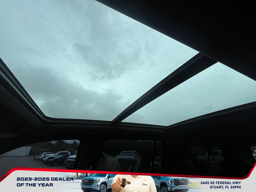 Used 2025 GMC Yukon XL Denali w/ Denali Reserve Package image 33