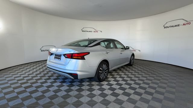 Used 2024 Nissan Altima 2.5 SV FWD image 9