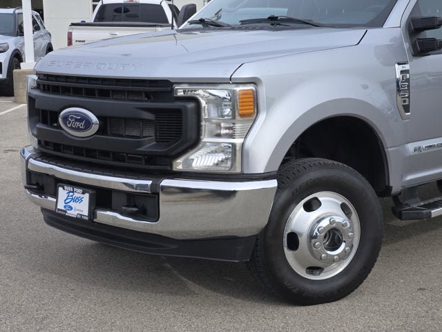 Used 2022 Ford F350 XL w/ Power Equipment Group AWD/4WD image 2