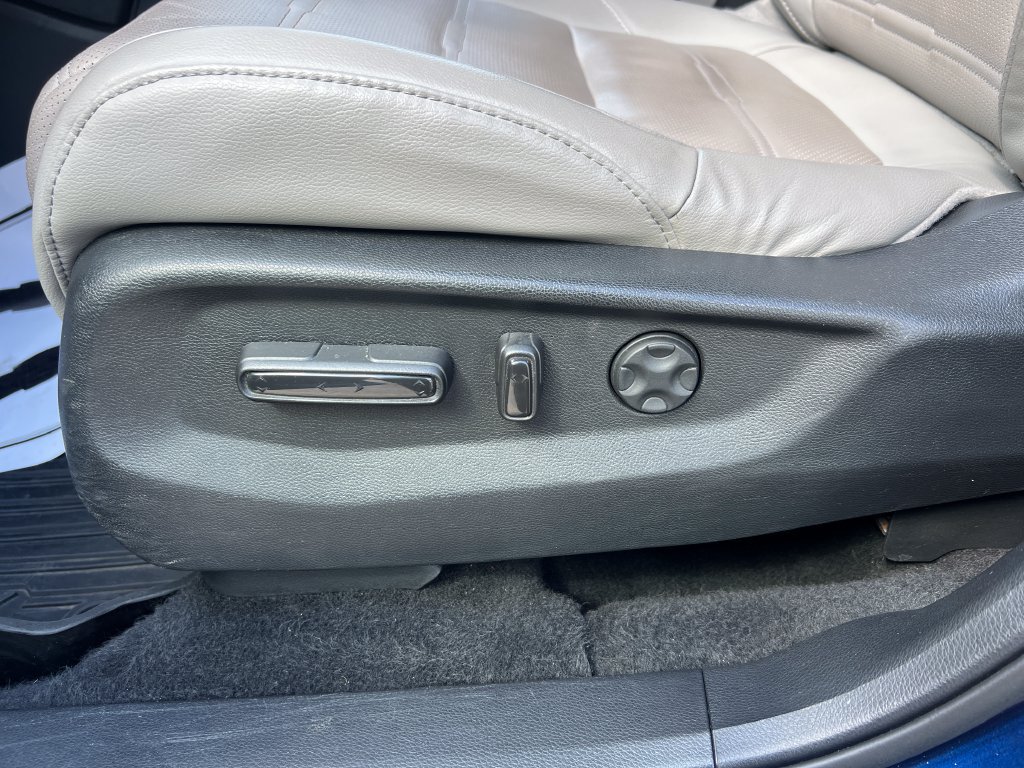 Used 2017 Honda CR-V EX-L image 10