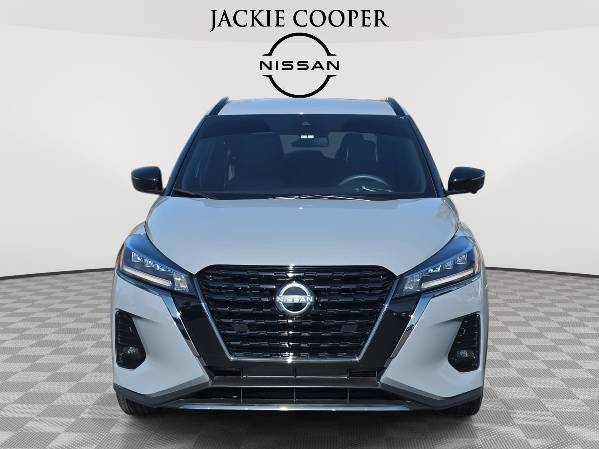 Certified 2024 Nissan Kicks SR w/ SR Premium Package image 2