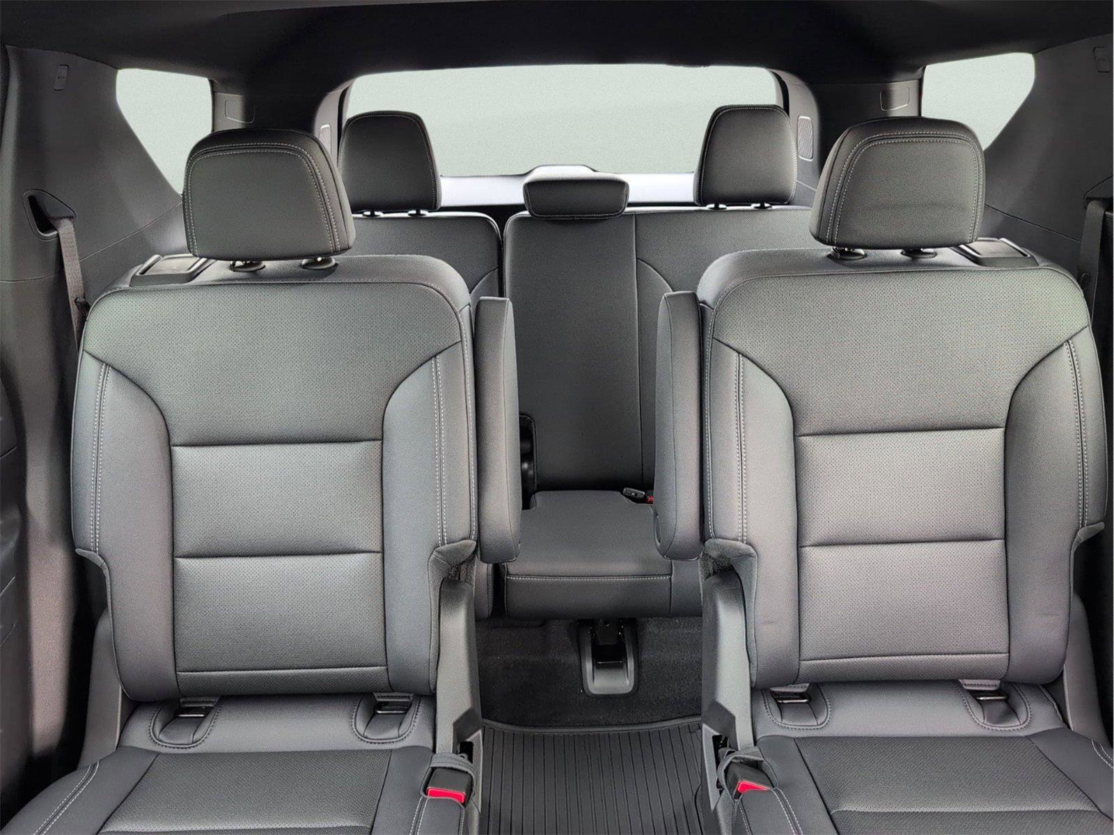 New 2026 Chevrolet Traverse LT w/ Sun and Wheel Package image 17