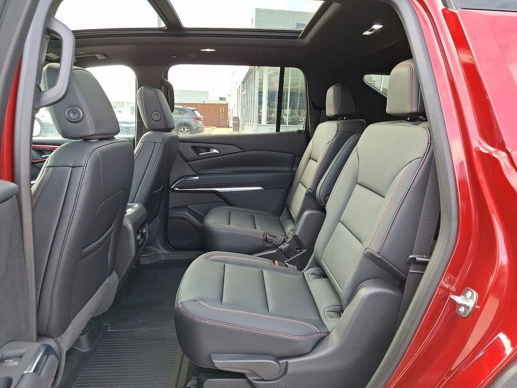 New 2026 Chevrolet Traverse Z71 w/ Driver Confidence Package image 6