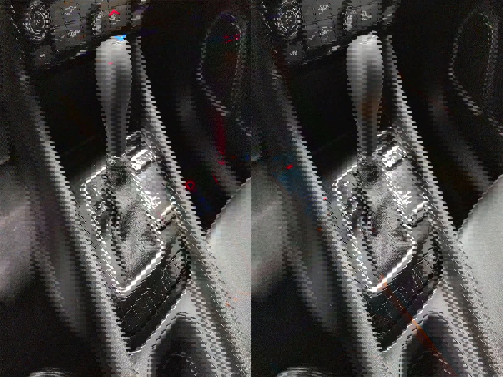 Used 2025 Jeep Compass Latitude image 32