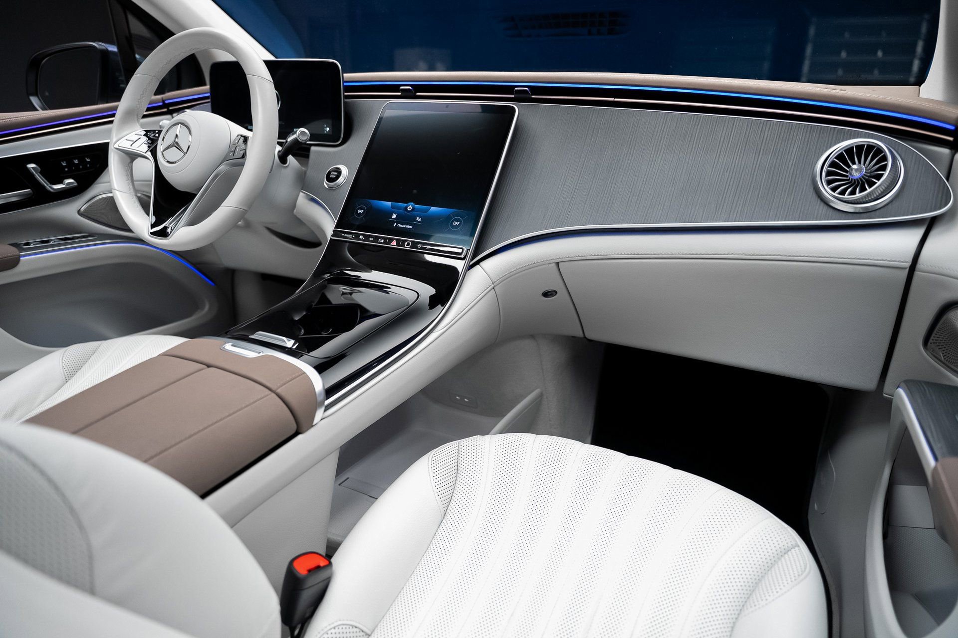 Used 2023 Mercedes-Benz EQS 450+ 4MATIC SUV w/ AMG Line Exterior Package image 56