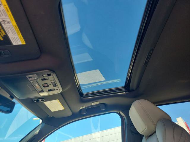 Certified 2025 Toyota Tacoma Limited image 17