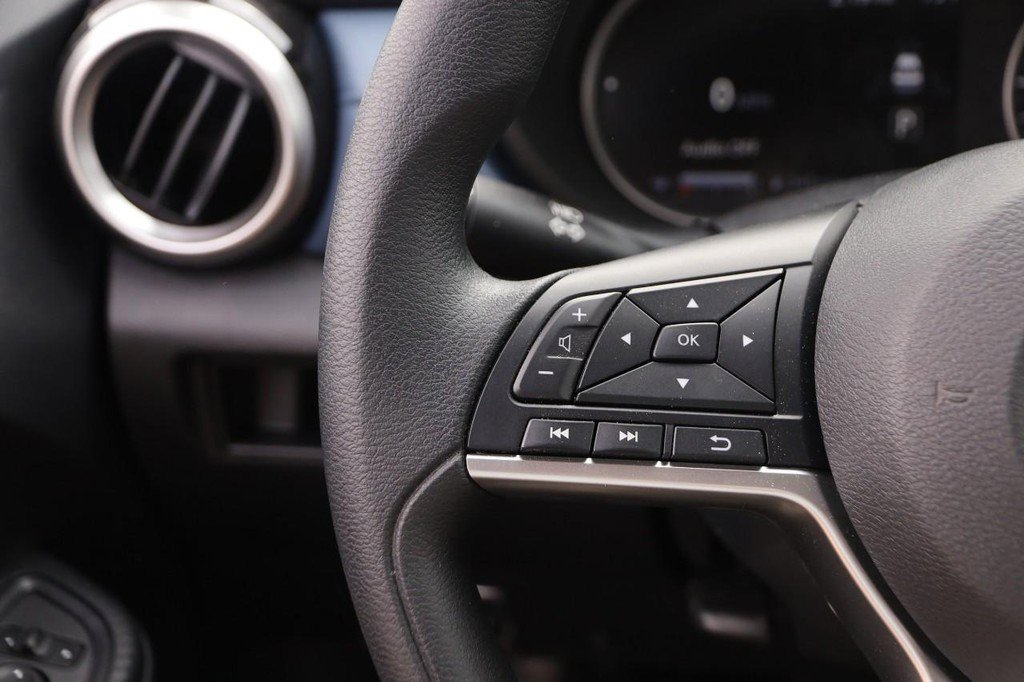 New 2025 Nissan Versa SV w/ Trunk Package image 11