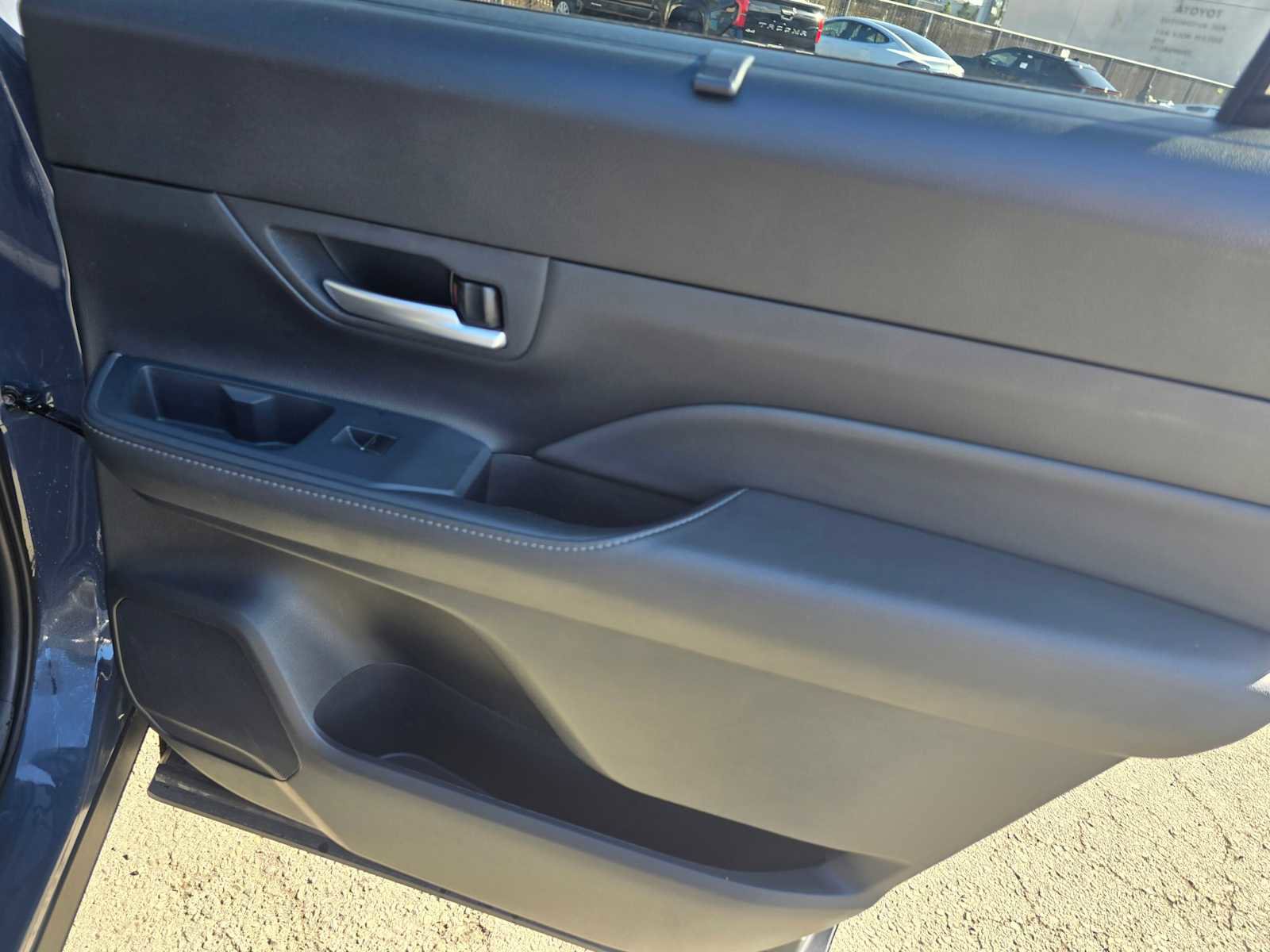 Used 2025 Toyota Grand Highlander AWD image 13