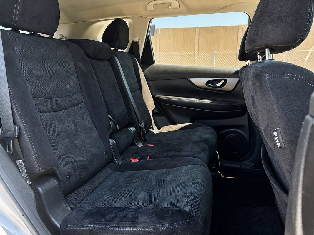 Used 2015 Nissan Rogue S w/ S Family Package FWD image 17