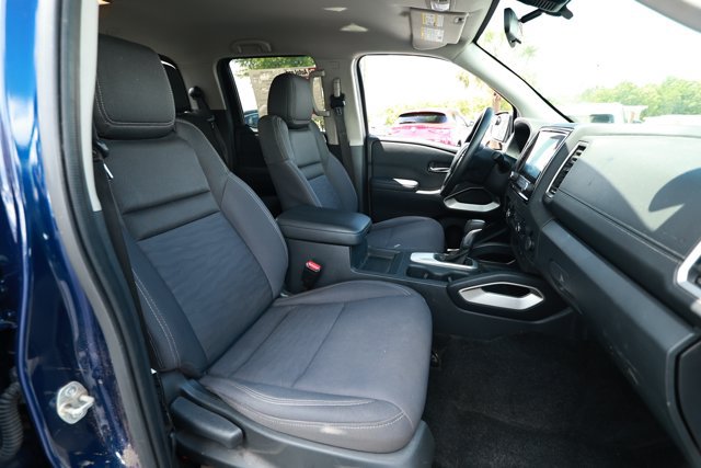 Used 2022 Nissan Frontier SV AWD/4WD image 29
