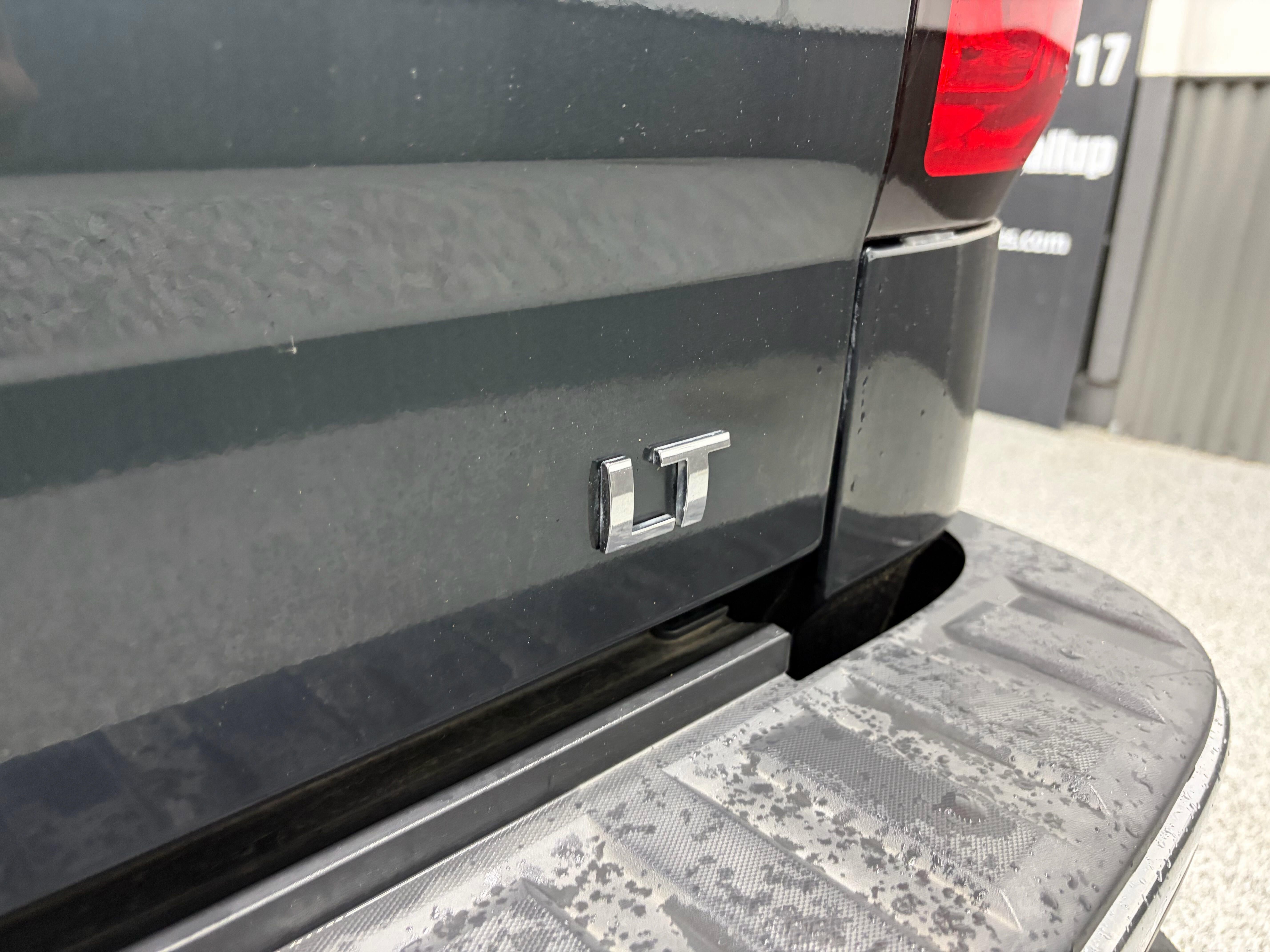 Used 2018 Chevrolet Silverado 1500 LT w/ All Star Edition AWD/4WD image 9