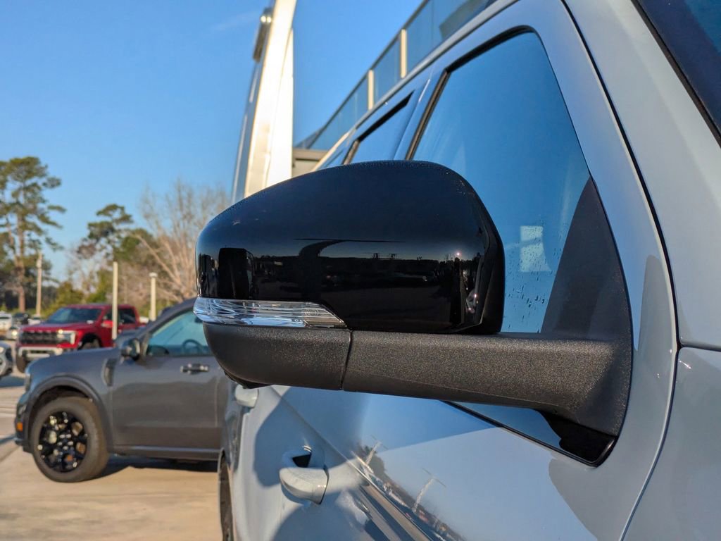 New 2026 Ford Expedition Max Platinum w/ Stealth Performance Package image 10