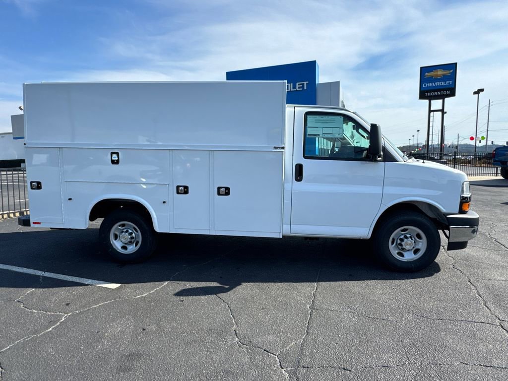New 2026 Chevrolet Express 3500 w/ Power Convenience Package RWD image 5