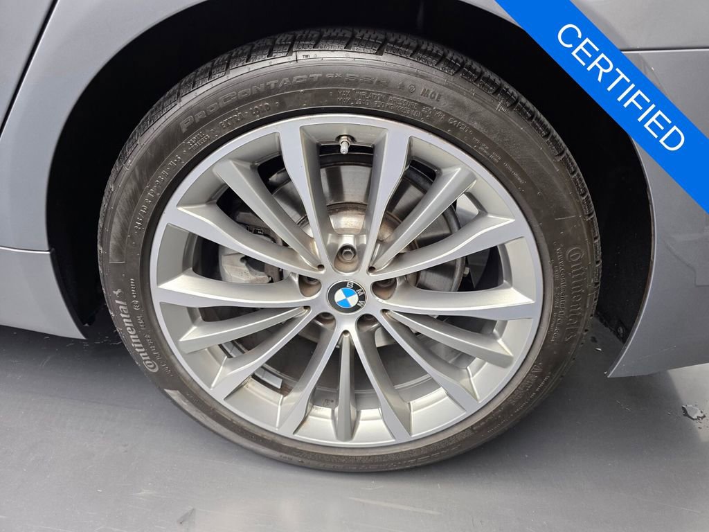 Used 2023 BMW 530i w/ Premium Package image 17