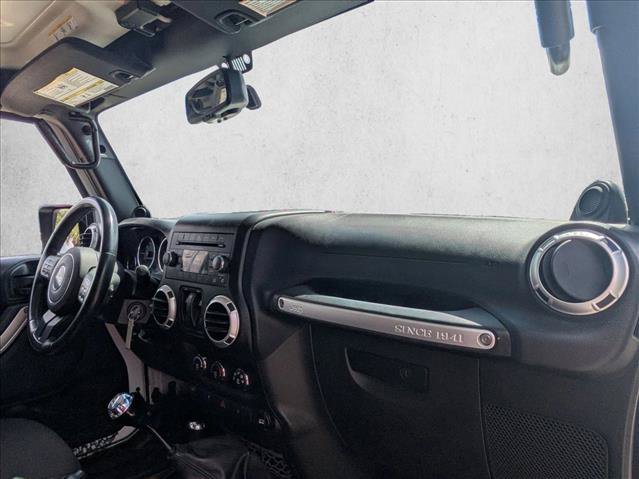 Used 2014 Jeep Wrangler Rubicon w/ Power Convenience Group AWD/4WD image 16