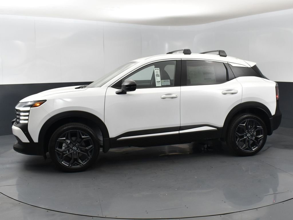 New 2026 Nissan Kicks SR w/ Illumination Package FWD image 4