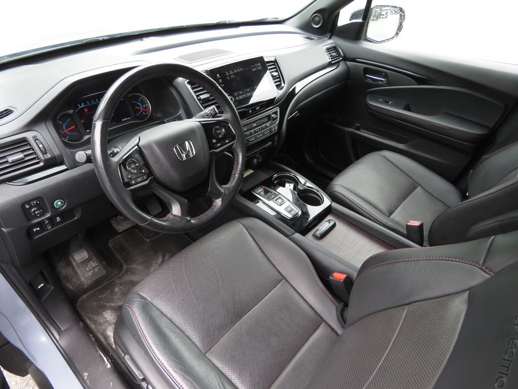 Used 2022 Honda Pilot Black Edition image 11
