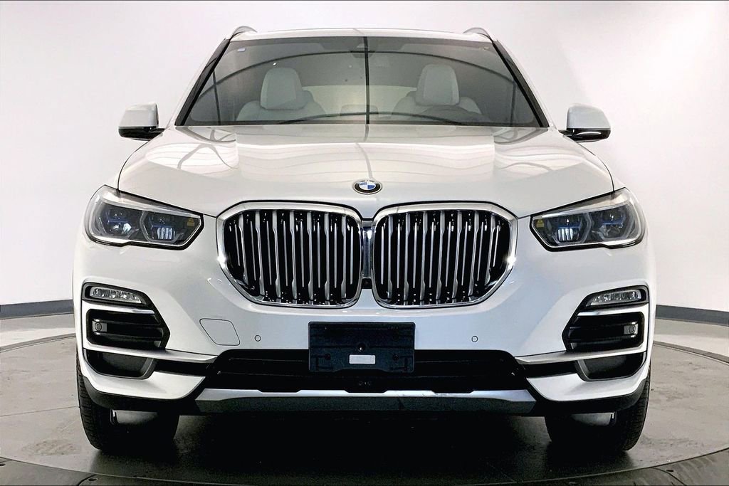 Used 2020 BMW X5 xDrive40i w/ Executive Package AWD/4WD image 2