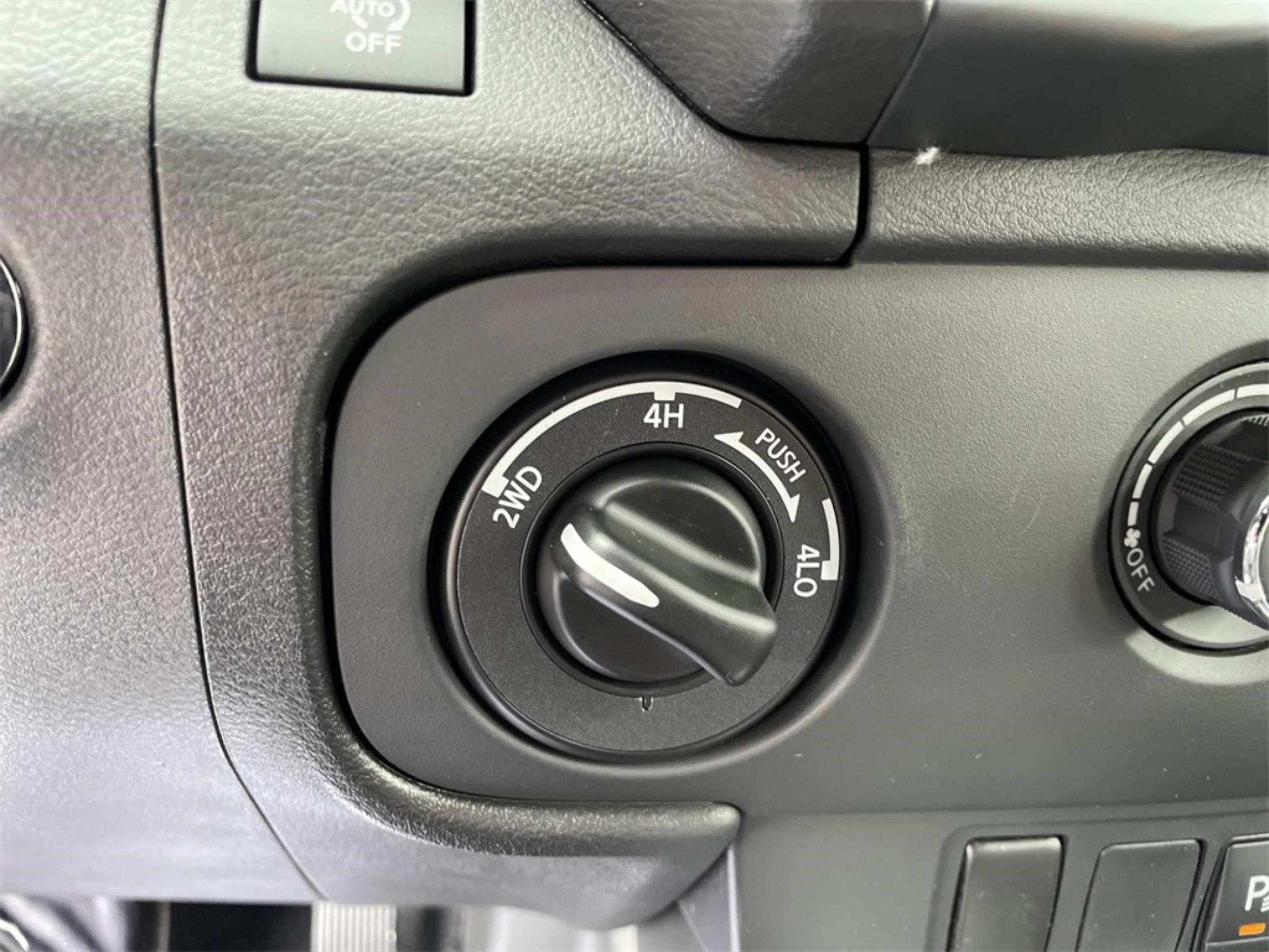 New 2026 Nissan Frontier S image 19