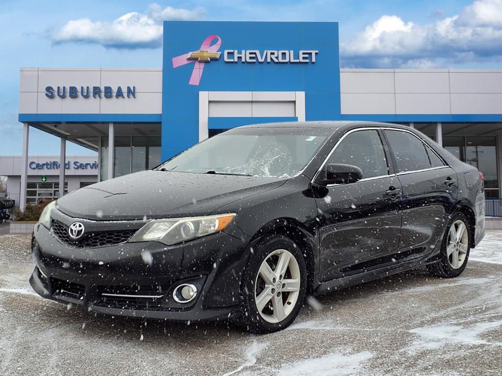 Used 2014 Toyota Camry SE