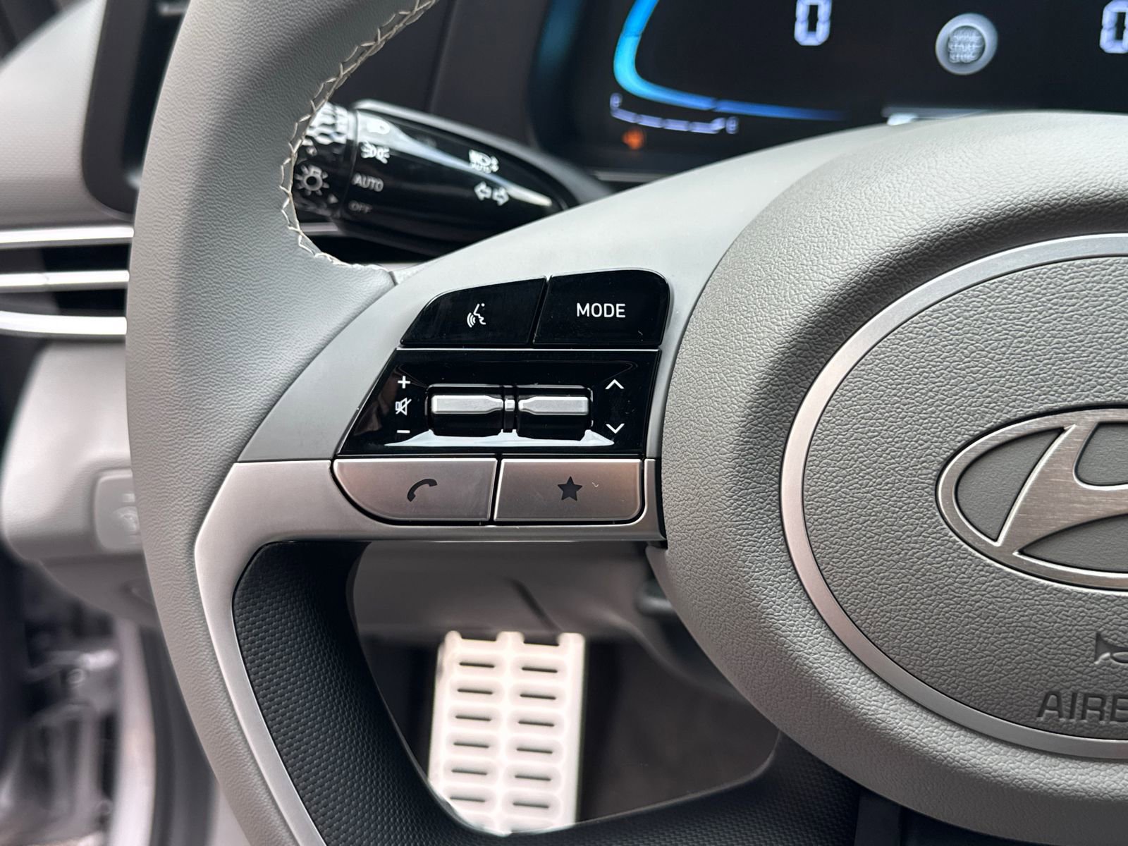 New 2026 Hyundai Elantra Sport image 25