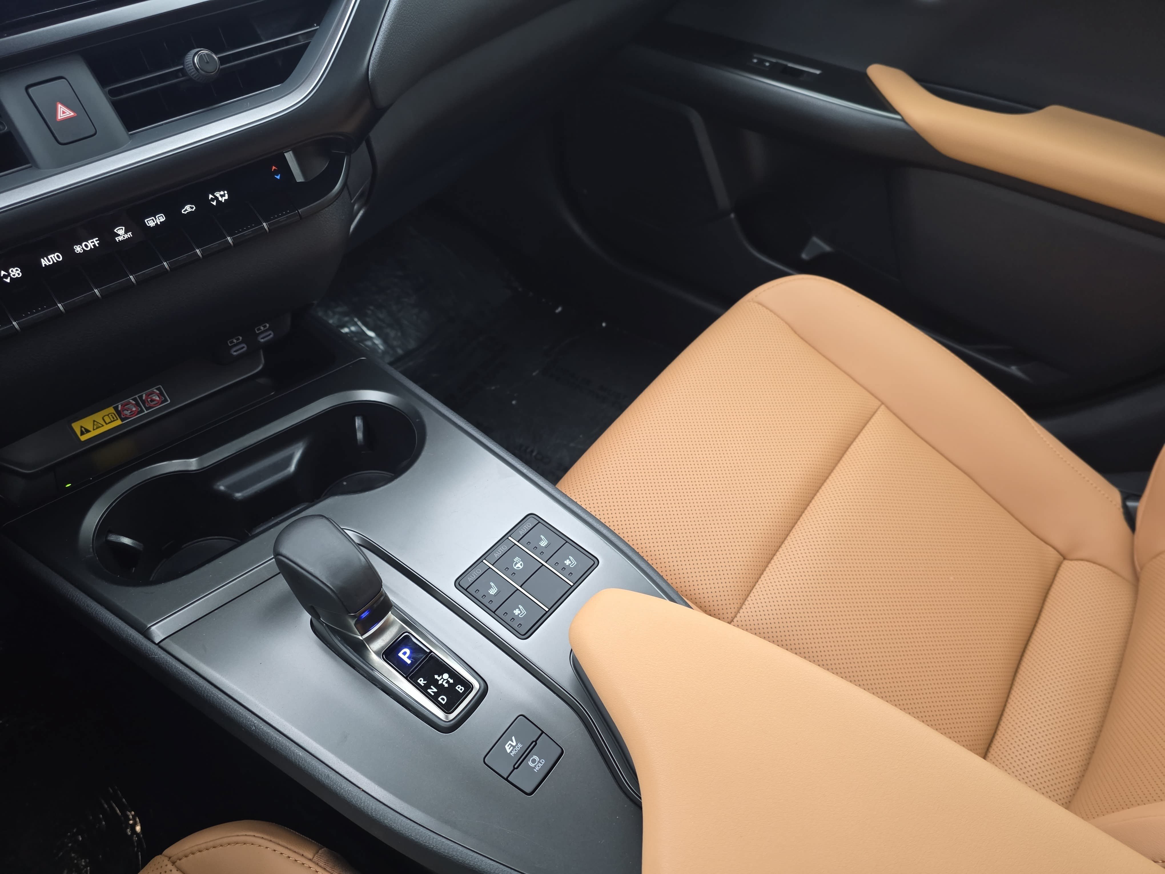 Used 2025 Lexus UX 300h AWD w/ Accessory Package (Z2) image 25