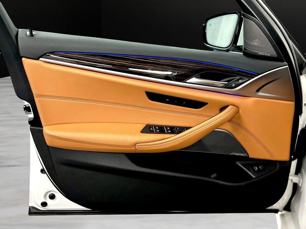 Used 2022 BMW 530i xDrive w/ M Sport Package image 43