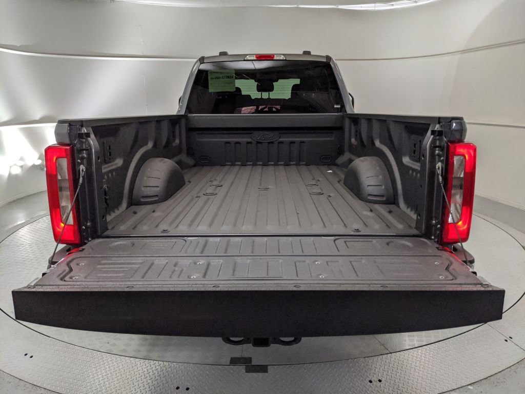 New 2026 Ford F350 XLT image 23