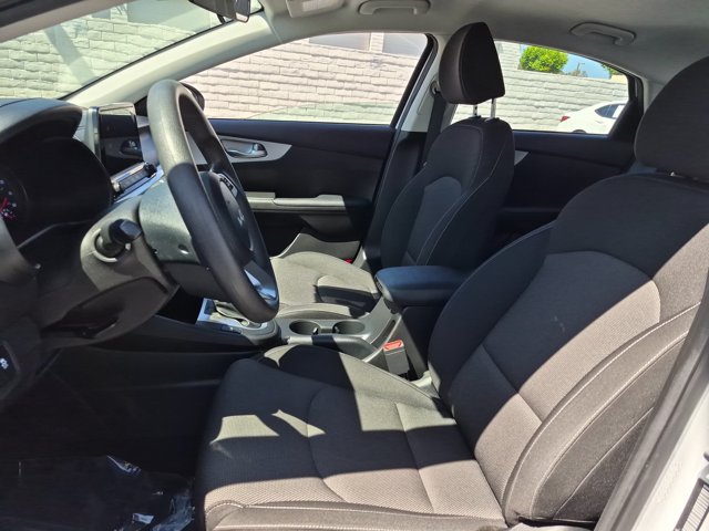 Used 2023 Kia Forte LXS w/ LXS Technology Package FWD image 16