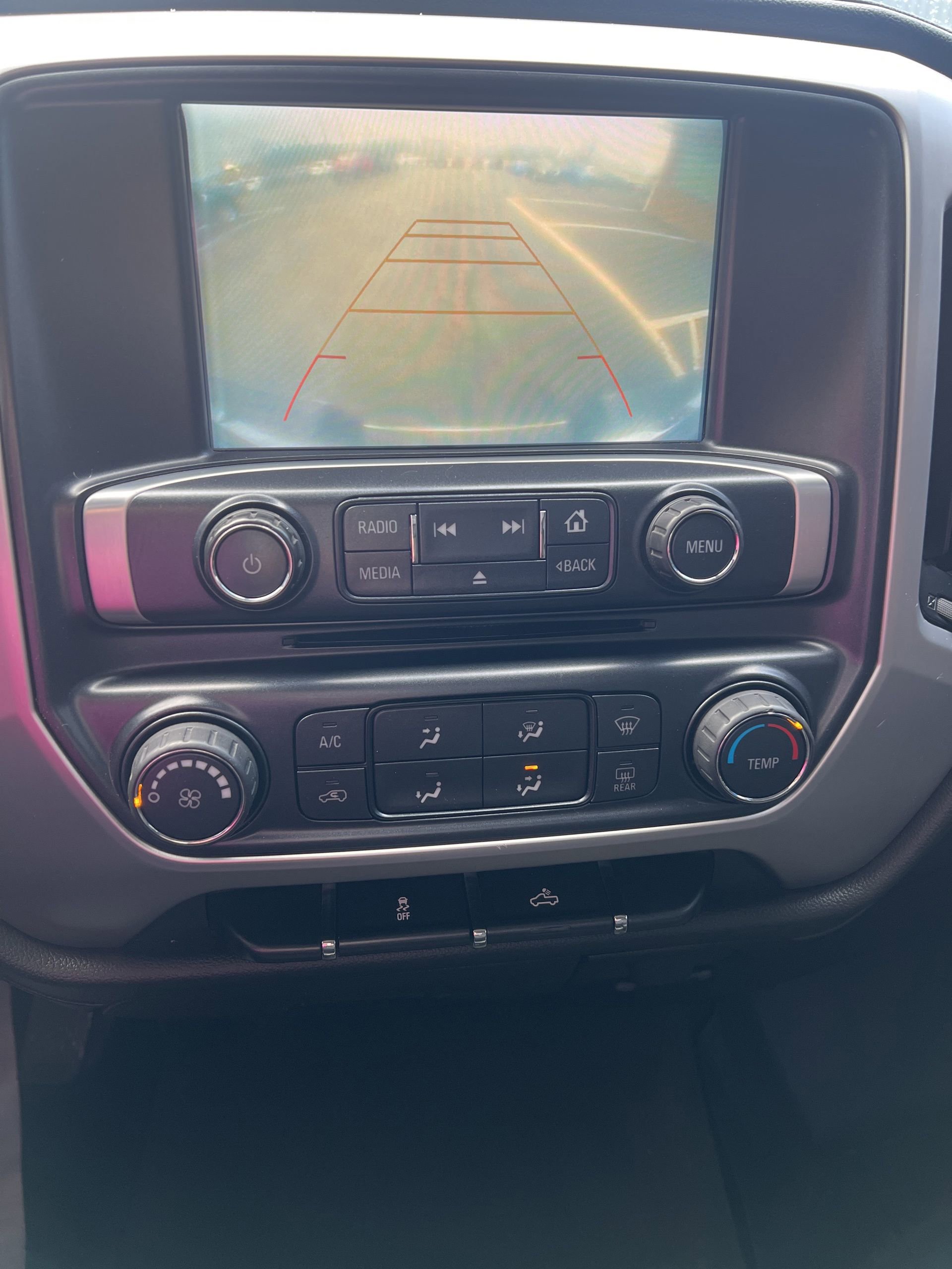 Used 2018 GMC Sierra 1500 SLE w/ SLE Preferred Package image 15