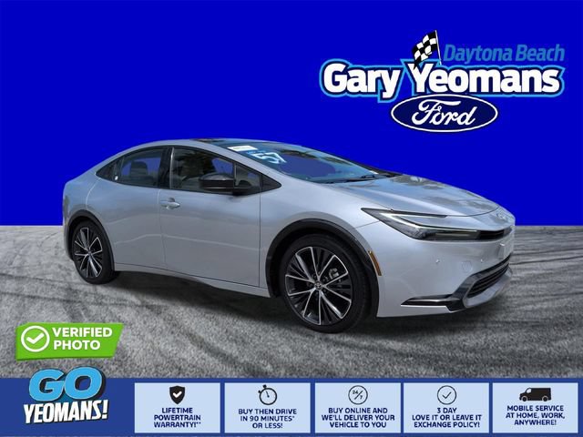 Used 2023 Toyota Prius XLE FWD image 1